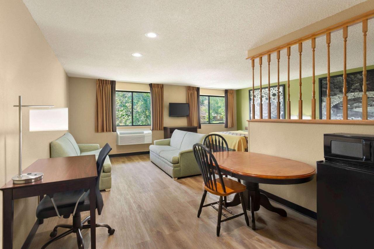 Hotel Super 8 By Wyndham Ankeny/Des Moines Area Extérieur photo